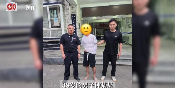 “剧本都不敢这么演！”2025年，福建，一男子忍不住寂寞，在有女朋友的情况下，又
