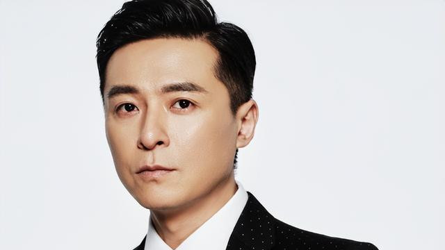 错过汤唯又辜负姜妍，被亲妈拆散姻缘，今46岁搭档张新成翻红