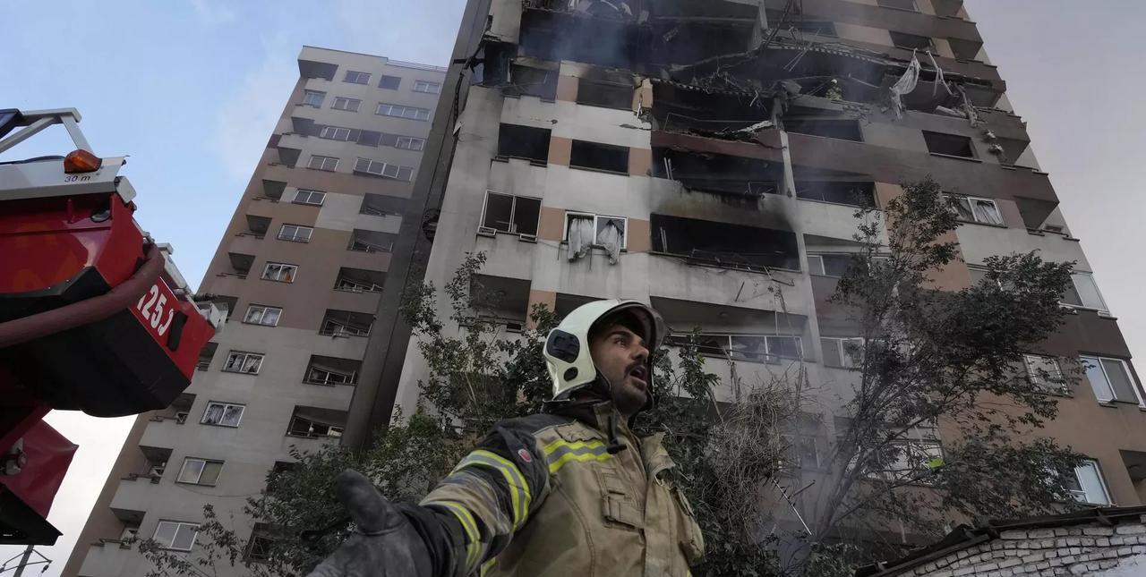 伊朗卫生部：以色列空袭造成至少 128 人死亡
据伊朗《信任报》（Etemad）