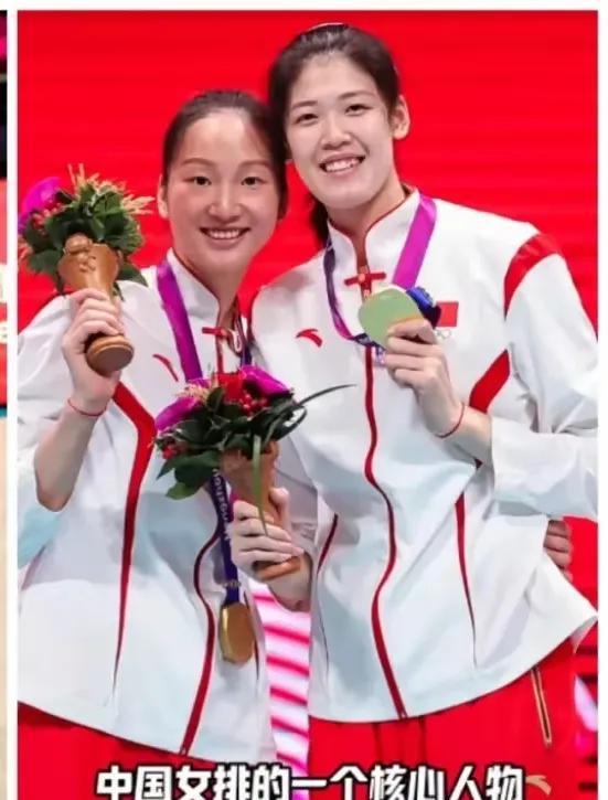 仲慧近日参加了一个访谈节目，当被问道她在国家队中的队友时她谈到李盈莹。仲慧说李盈