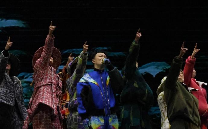 谁懂陈奕迅唱天下无双的含金量，歌单惊喜再加码，陈奕迅海口演唱会安可唱《天下无双》
