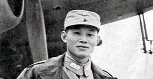 1989年的孙立人，被软禁了33年，他身形消瘦，曾经的军人气质荡然无存....孙