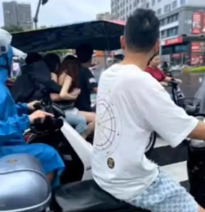 正所谓旱的旱死，涝的涝死