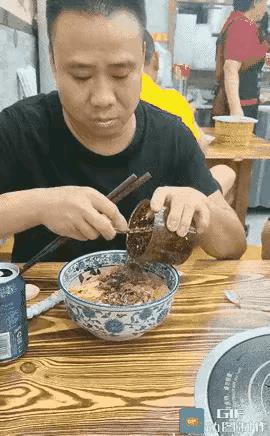 大哥堪比陈佩斯，口味重