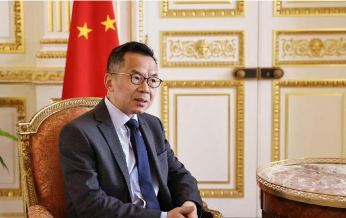 恭喜卢沙野大使！这就对了，就是要给敢于发声的外交官位子。

在2月6日外交部例行