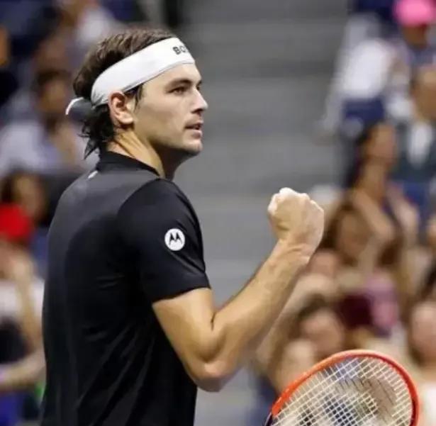 atp华盛顿500赛，快成美国国内比赛了
中岛布兰登胜诺里
谢尔顿胜迪亚洛
蒂亚