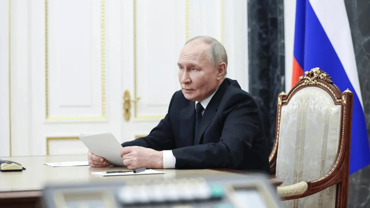 普京放话“根除危机”！俄乌谈判三天后，和平曙光还是烟雾弹？