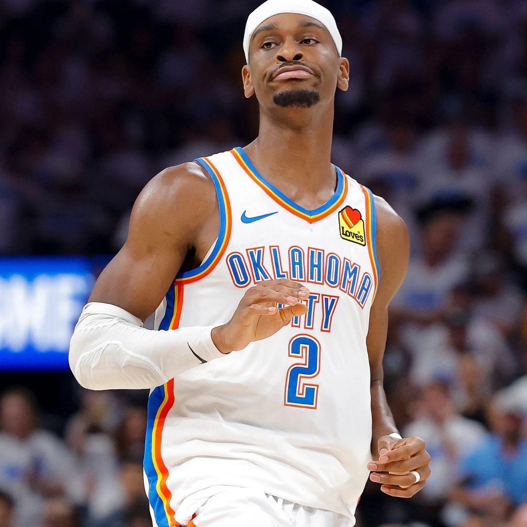 雷霆新王亚历山大，凭什么成为MVP？

本赛季，亚历山大以场均32.7分加冕得分