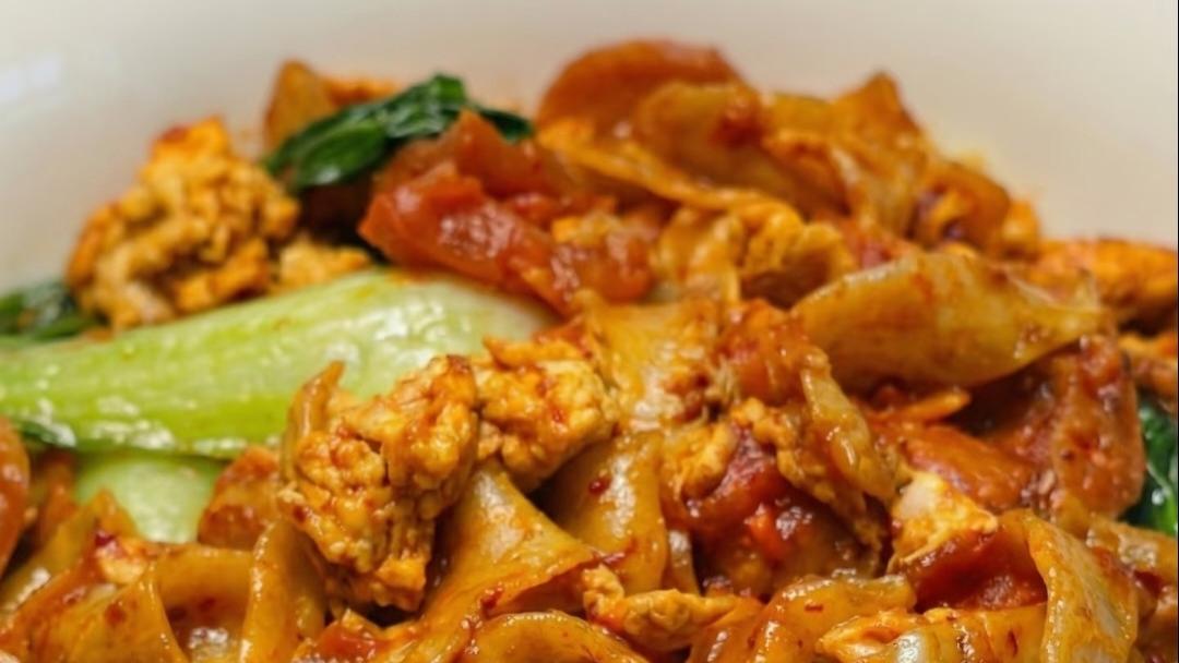 "一锅出的幸福：番茄火腿鸡蛋焖面超详细教程