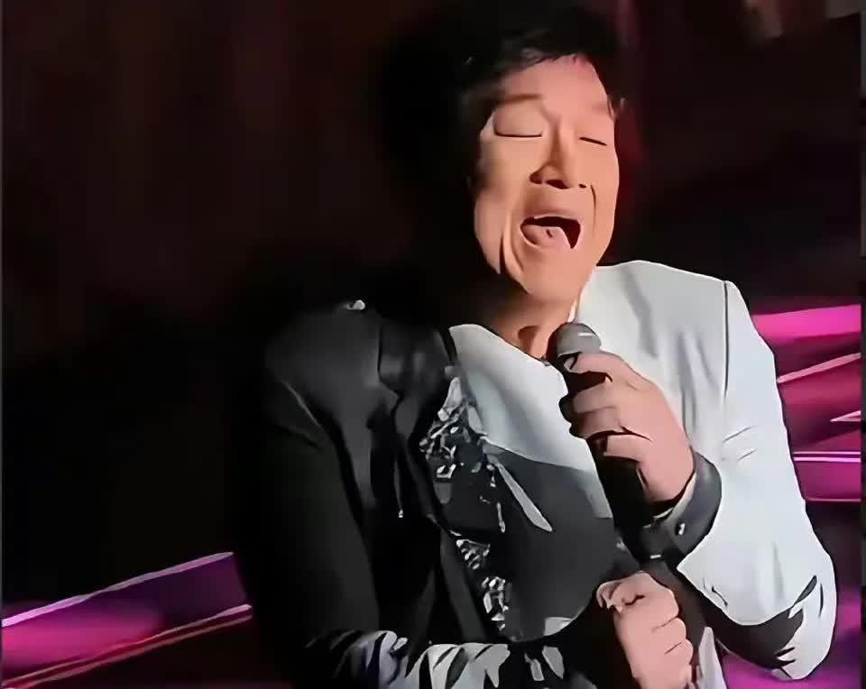 周华健身材管理宣告失败，但声音没变还是那么好听。本以为形象“翻车”会令人唏嘘，没