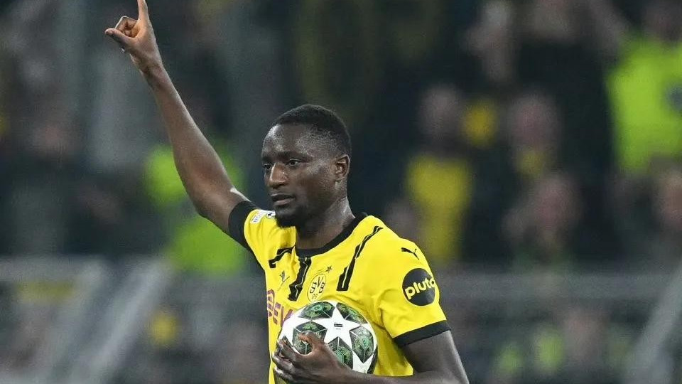 神锋戴帽巴萨5-3淘汰多特，大巴黎遭逆转5-4淘汰黑马