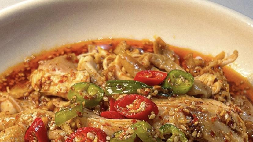 口水鸡这样做，麻辣鲜香，肉嫩多汁，夏天吃它一口就上瘾！