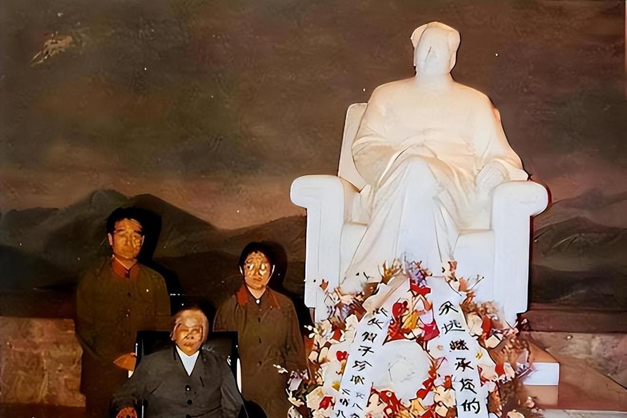1984年，优秀的无产阶级战士贺子珍在上海去世，在生命的最后一刻，女儿李敏和女婿