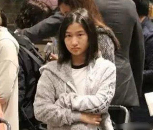 张家辉的女儿是一点都没浪费爸妈的基因。