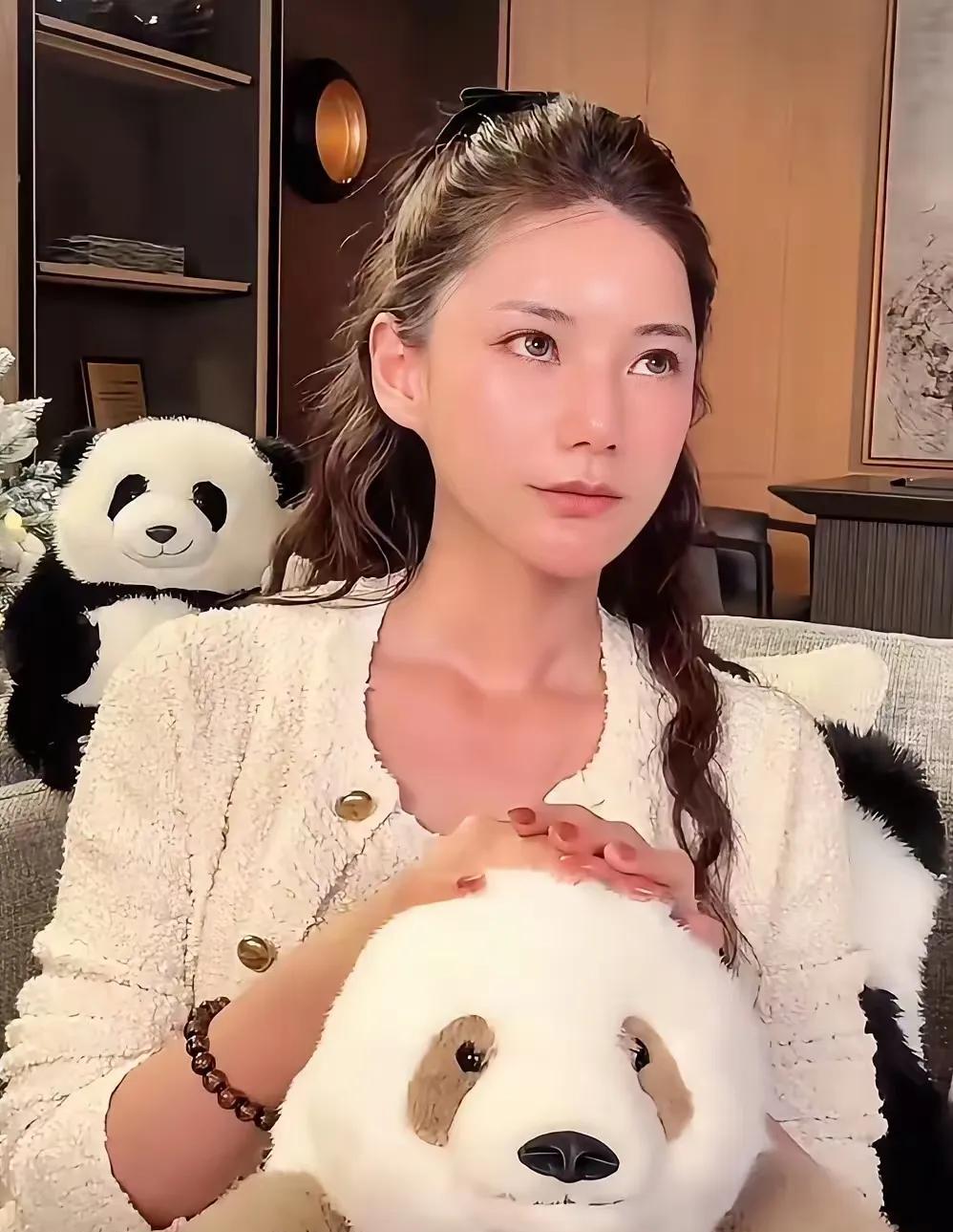 马筱梅好继母人设翻车！后妈不要说孩子怎样怎样，容易被误解，祸从口出。
为自己的利