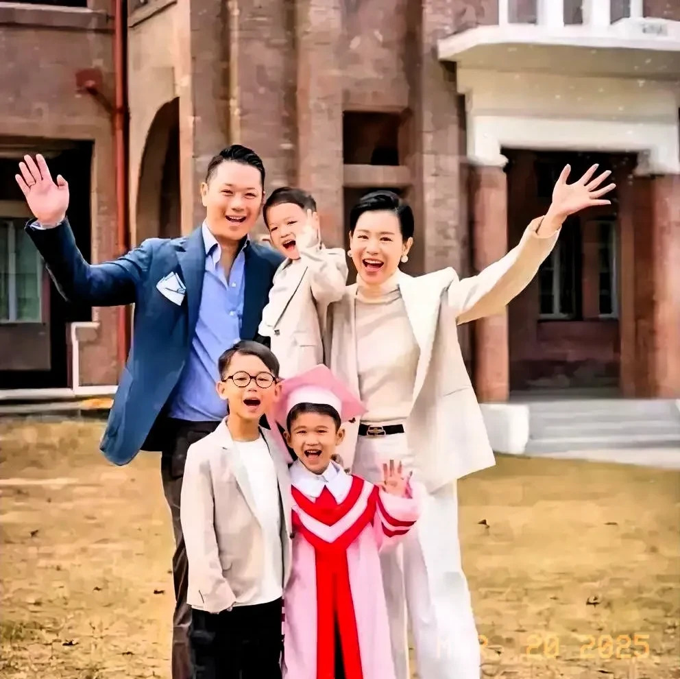 胡杏儿老公事件引发的思考











我的天哪，胡杏儿老公这事儿简直太