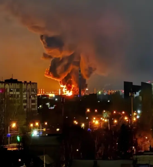 俄罗斯陷入了严重的混乱局面，不过这并非前线作战的失利，而是后方遭受了沉重打击，而