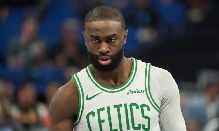 坎宁安空砍42+8！布朗33+10！活塞114:117惜败凯尔特人终结13连胜！