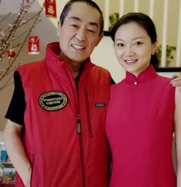 2000年，19岁的陈婷怀孕了，她打电话给张艺谋：“我怀孕了，孩子生还是不生？”