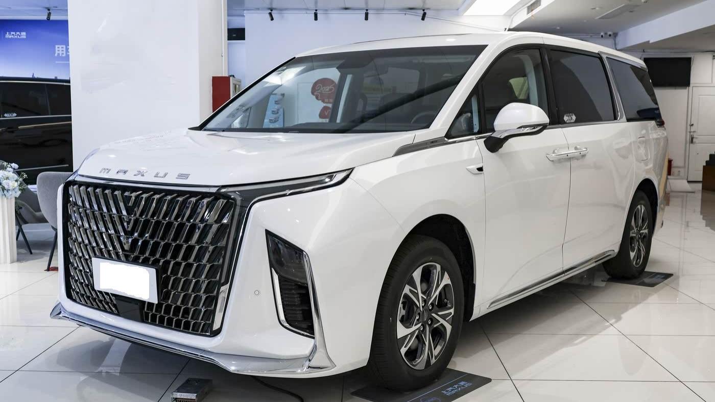 全新中大型MPV上市，不足19万起外观豪华，配备双电动侧滑门+2.0T