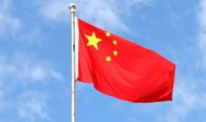 在我们成功的举行上合组织峰会，9.3阅兵即将进行之际，德媒刊文声称，中国正在以多