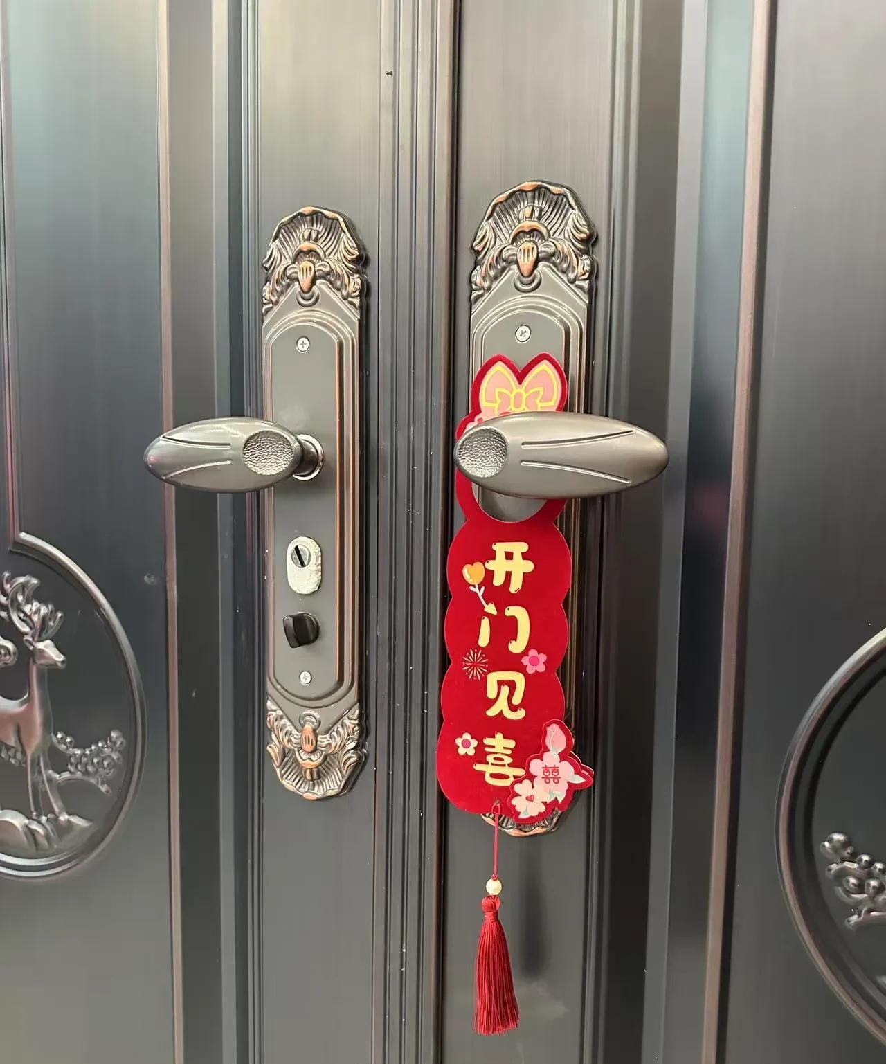 这两天搬进了老爸自建的新宅子
趁暑假，我也体验了一把住小“别墅”的感觉。
老爸是