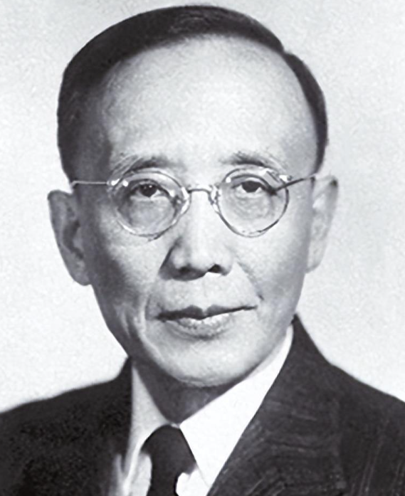 1912年洞房之夜，郭沫若见发妻太丑，拒绝同房。就在他转身要走时，发妻拉住他苦苦
