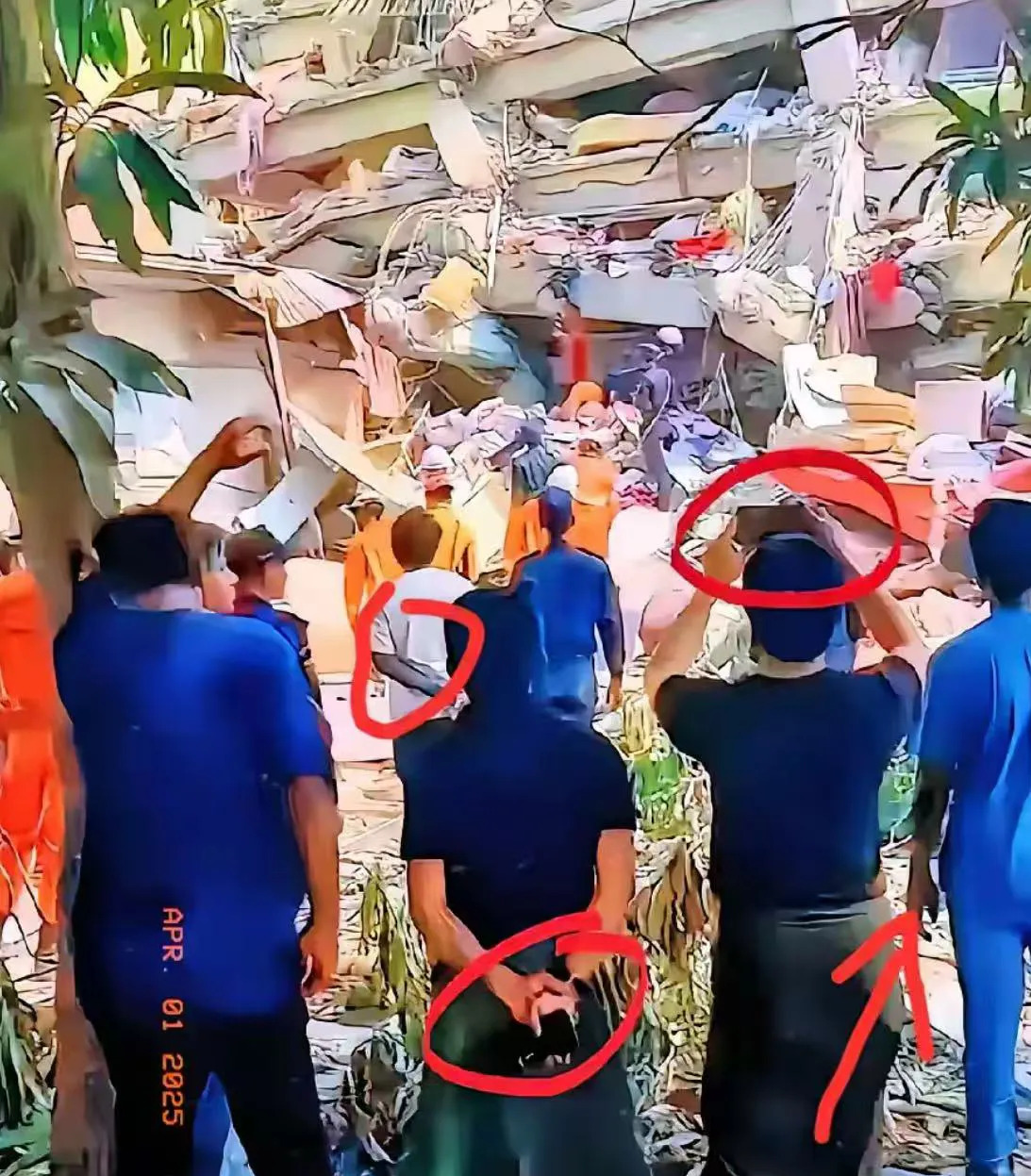 救援队赴缅甸震后救援遇冷











缅甸地震后，我们的救援队第一时间