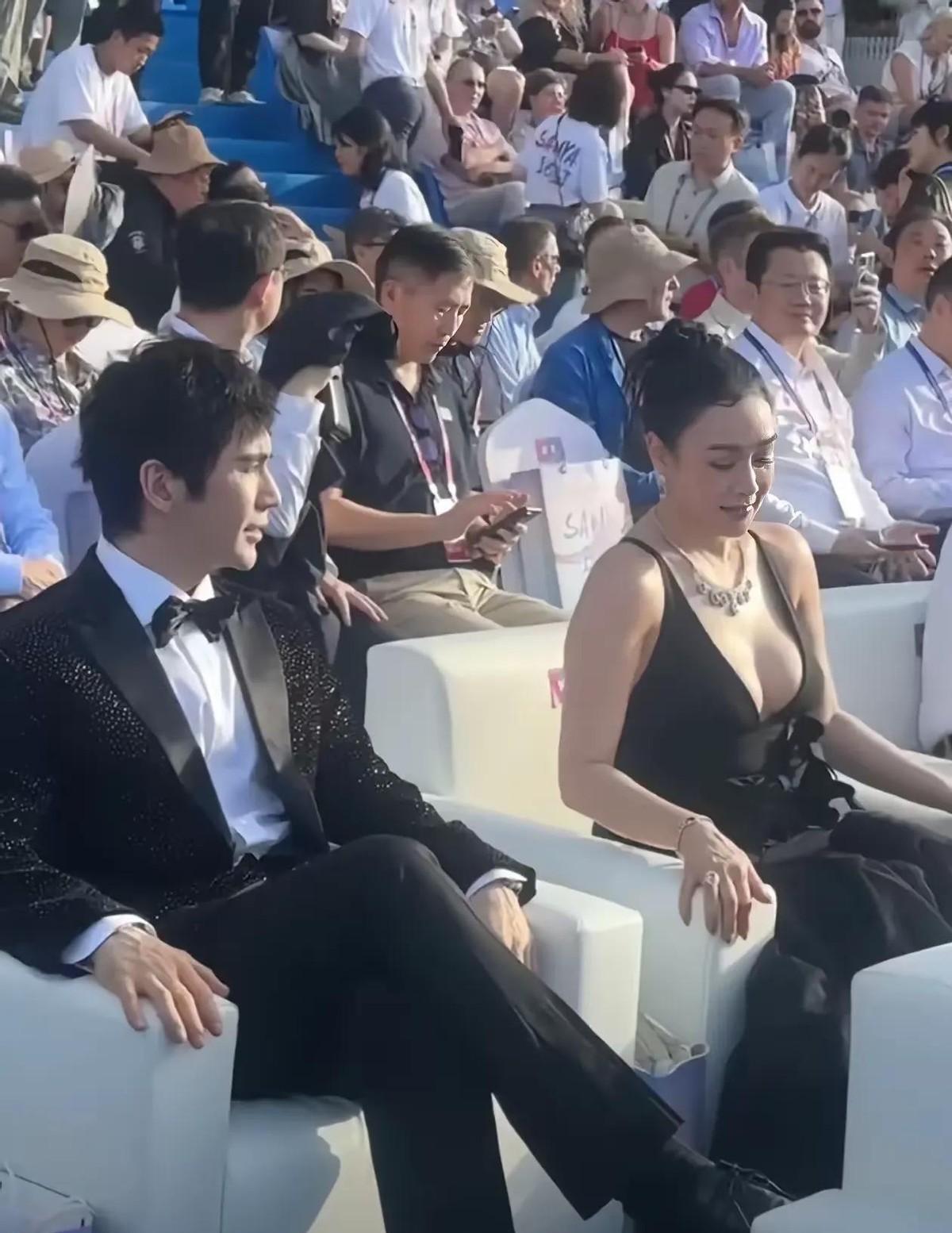 现在全网最糟心的男明星就是张伦硕了。
2025年4月15日三亚活动现场，张伦硕对