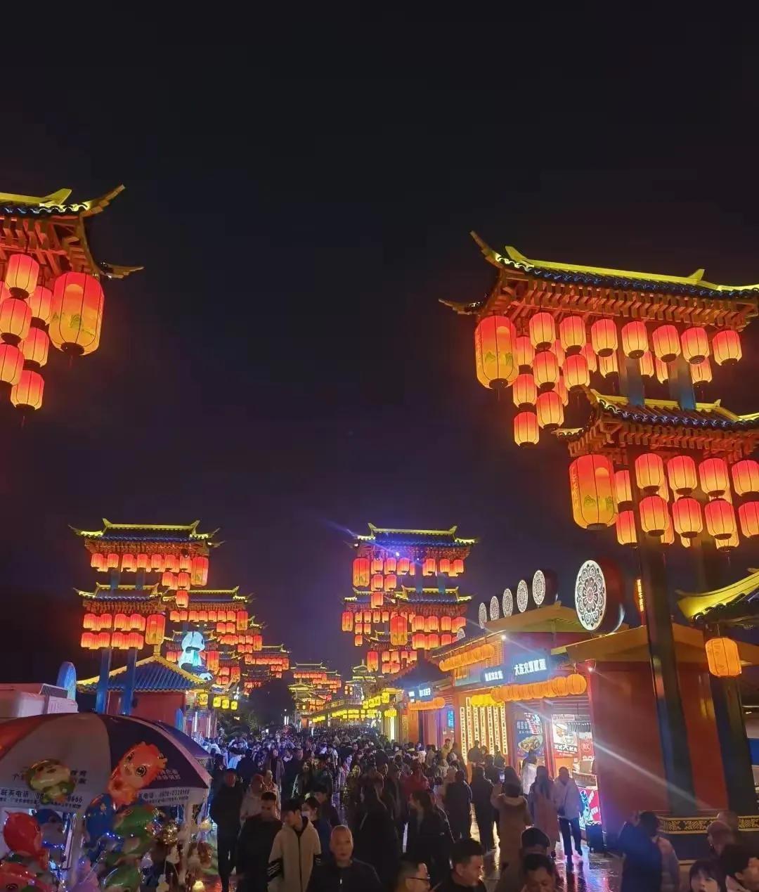 这是什么地方？怎么感觉挺阴的？