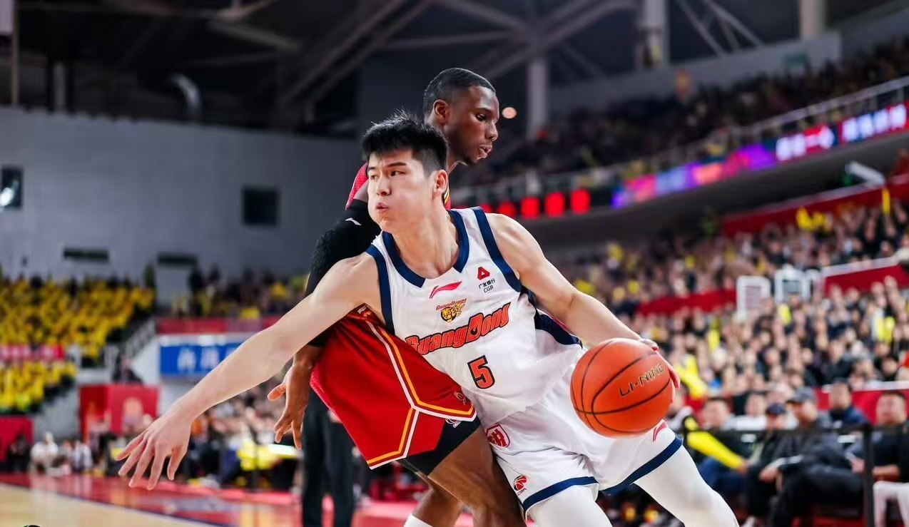 广东双杀山西，两奇兵五犯离场，两人见血，陈家政荣获耐杀王称号