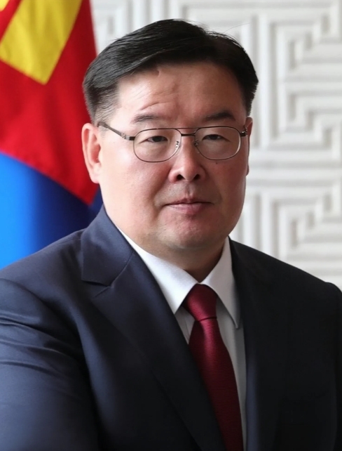 蒙古国换帅！
刚上任，就放话要过“紧日子”
2025年6月13日，蒙古国国家大呼
