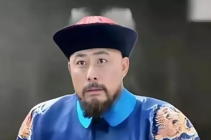 1657年深秋，北京城西郊猎场黄叶纷飞。新晋义王孙可望身披锦袍，正陪着顺治皇帝纵