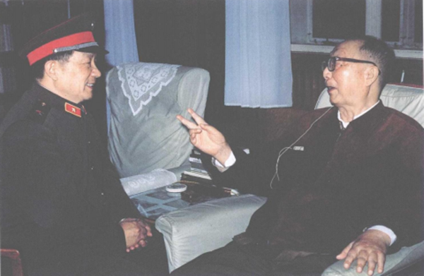 1987年，迟浩田担任总参谋长后，去看望德高望重的聂荣臻元帅。聂荣臻和他亲切交谈