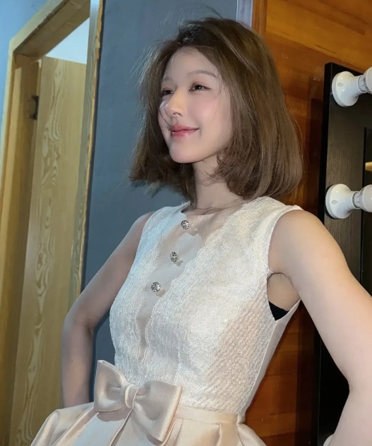 不愧是成都第一美人，确实美若天仙。