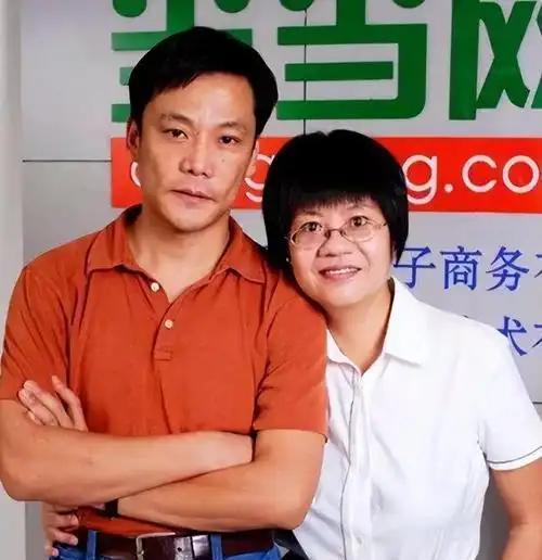 李国庆说实话了，
他说我这辈子有遗憾，
最大的遗憾就是当初和俞渝我们俩没有好聚好