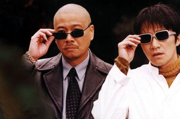 1991年，吴孟达和周星驰共同出1000万，在天津开了一家BB机，卖1万一部，赚