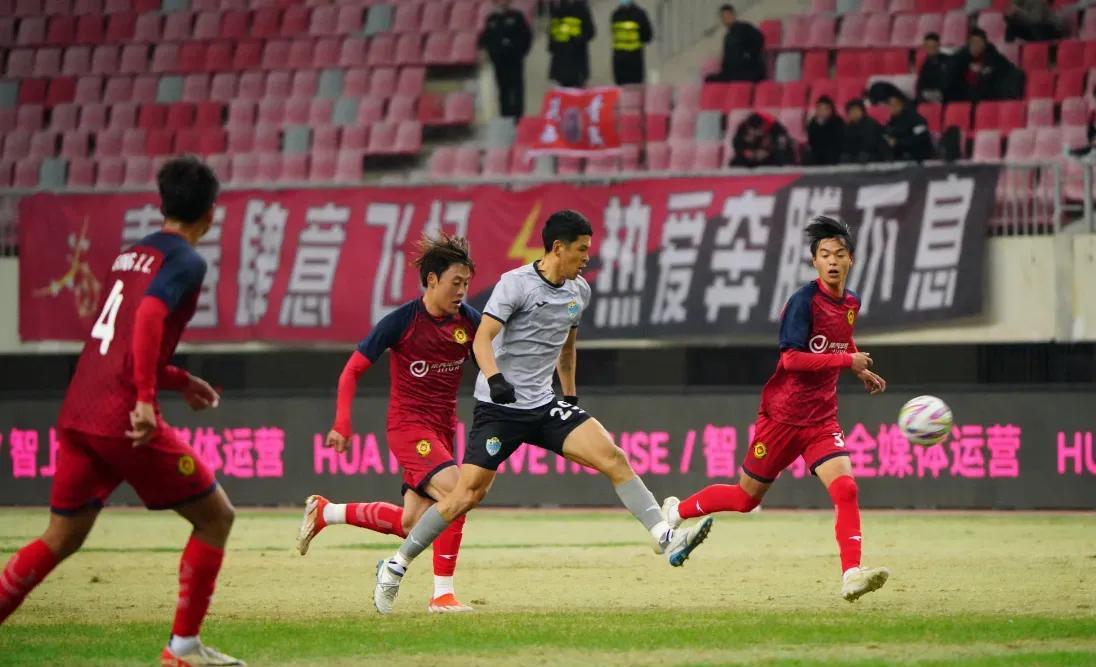陕西联合俱乐部策划的西部杯为什么不火爆？因为缺少了成都蓉城和云南玉昆这两个中超球