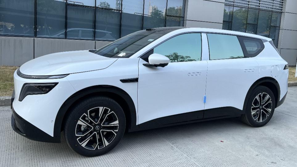 东风日产全新SUV现身，车长4米87，配激光雷达+宁德时代5C超充