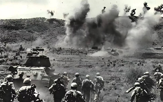 上甘岭单兵作战之王，孤身一人击退敌人四十一次进攻，歼敌二百八十余人，创造单兵单日击杀敌人记录