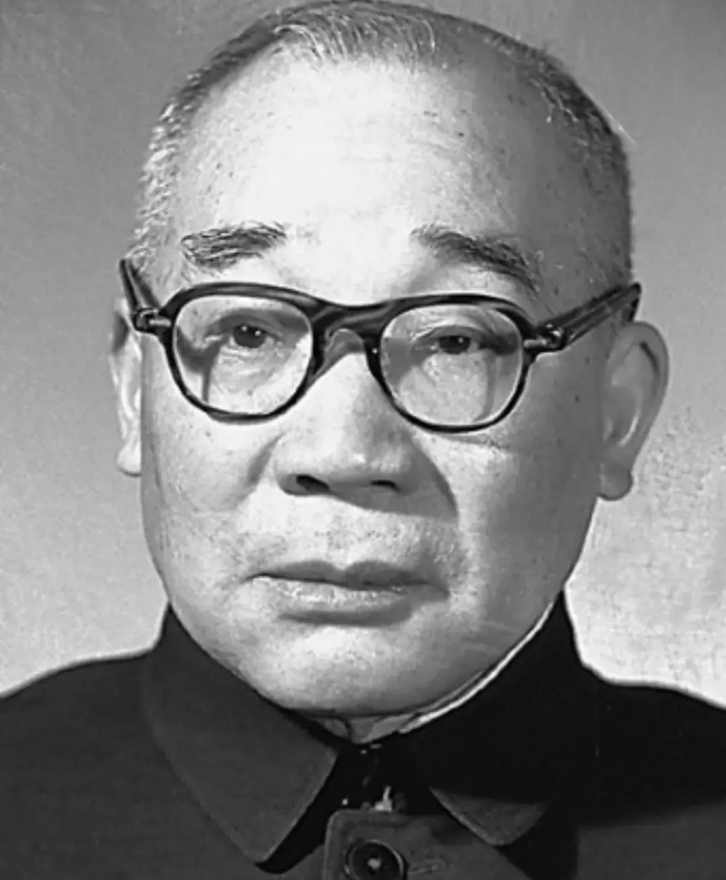 当年“计划生育”是他提出的，为国贡献不小，却因8个孩子备受诟病。


1951年