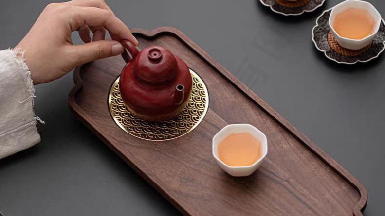用这方茶盘喝茶，才懂什么叫「偷得浮生半日闲」