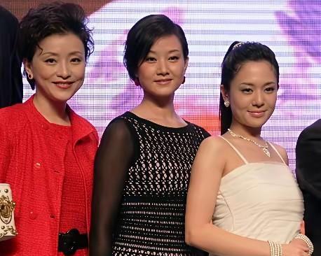 真没想到，这三位老师还有过合影。