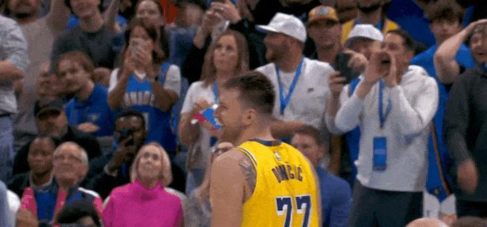 NBA今年捧雷霆，还不信？
之前分析快船队季后赛最好尽量晚点碰雷霆，很多人反驳，