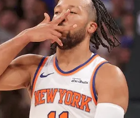 尼克斯更新官方社媒，公布了布伦森的伤病更新情况。
布伦森（脚踝）明日比赛的出场状