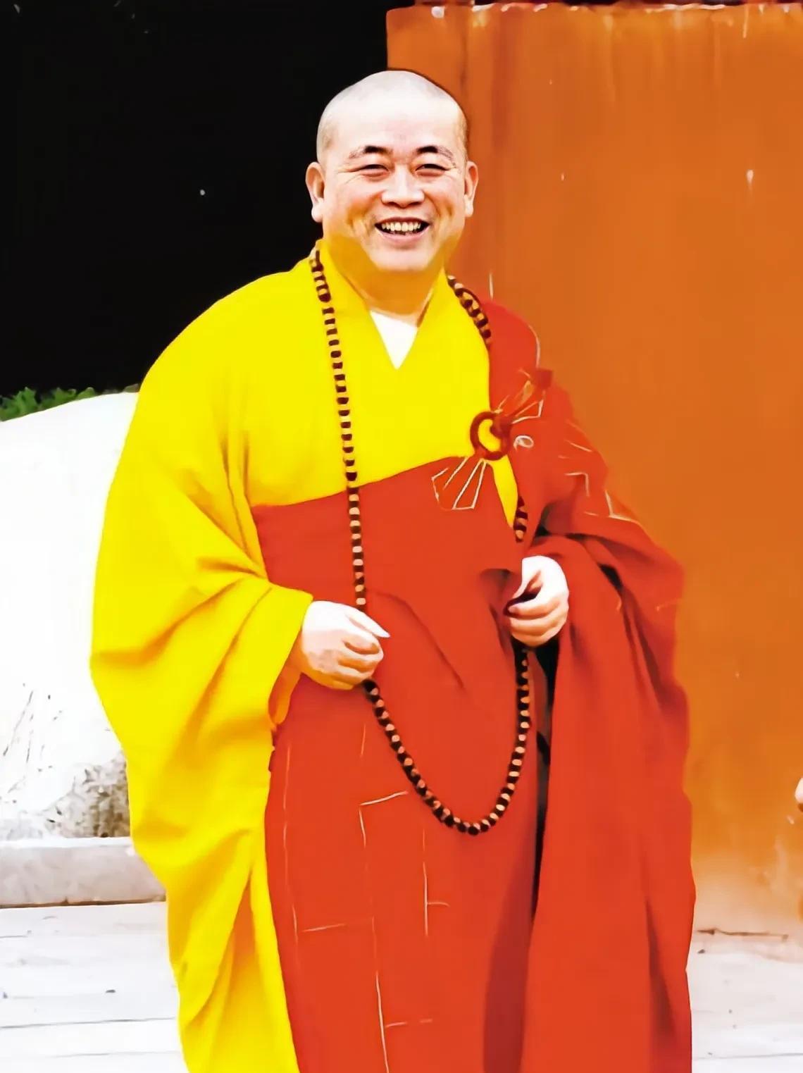 不是不报时候未到！
嘿，你能想象吗？那个被称作“佛门掌门人”的释永信，平常袈裟一