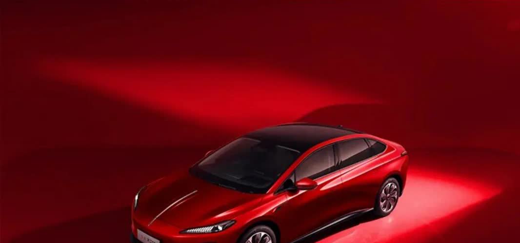 看看这数字，2025年买车不纠结：
电车1年电费    ——1500元！
油