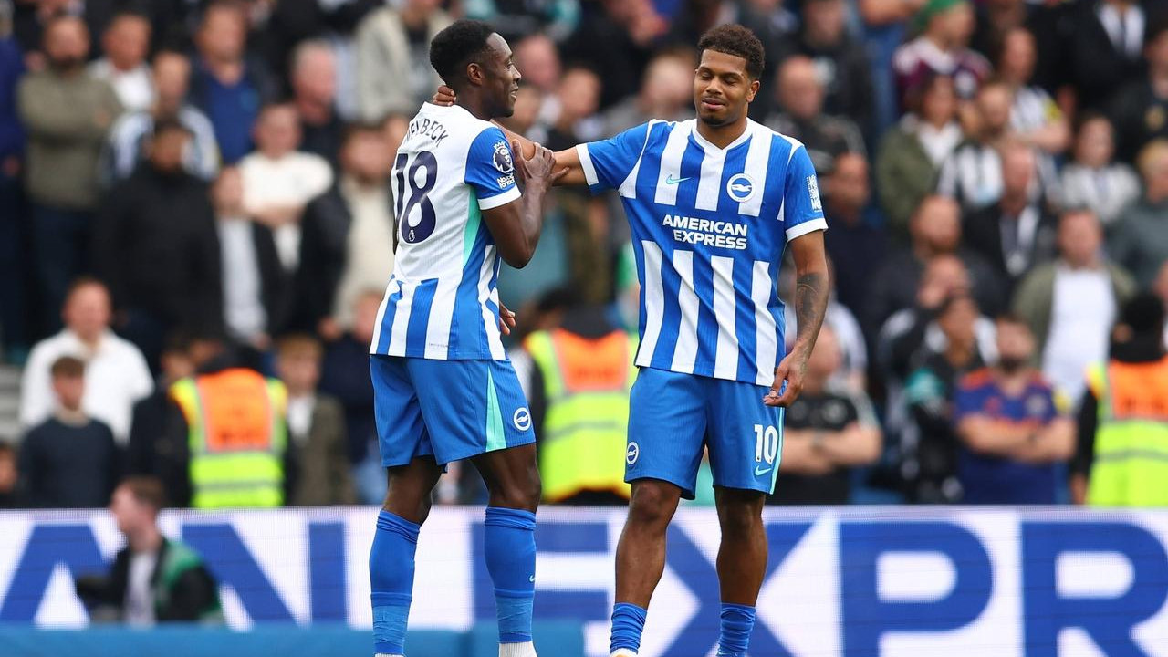 英超积分卡位战，红魔主场迎战海鸥军团