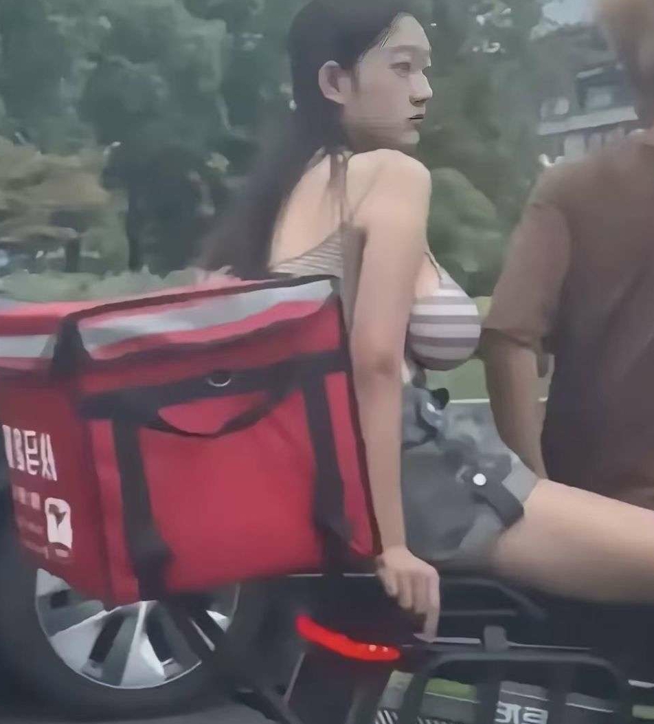 这小子是救了她的命嘛？？？