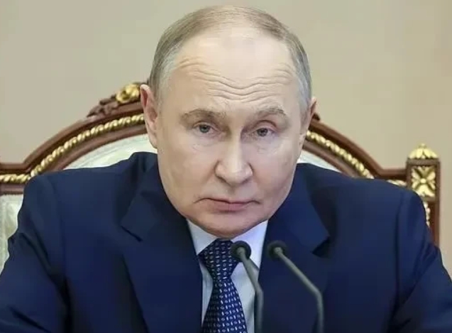 美国出手了！
俄罗斯会不会出手？

美国出手相助以色列打击伊朗，已成板上钉钉的事